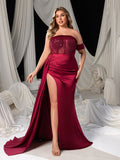 Plus Satin Red Carpet Gown with High Slit & Strapless Design – Luxurious Evening Wear for Formal Galas & Luxury Events, 1XL-3XL