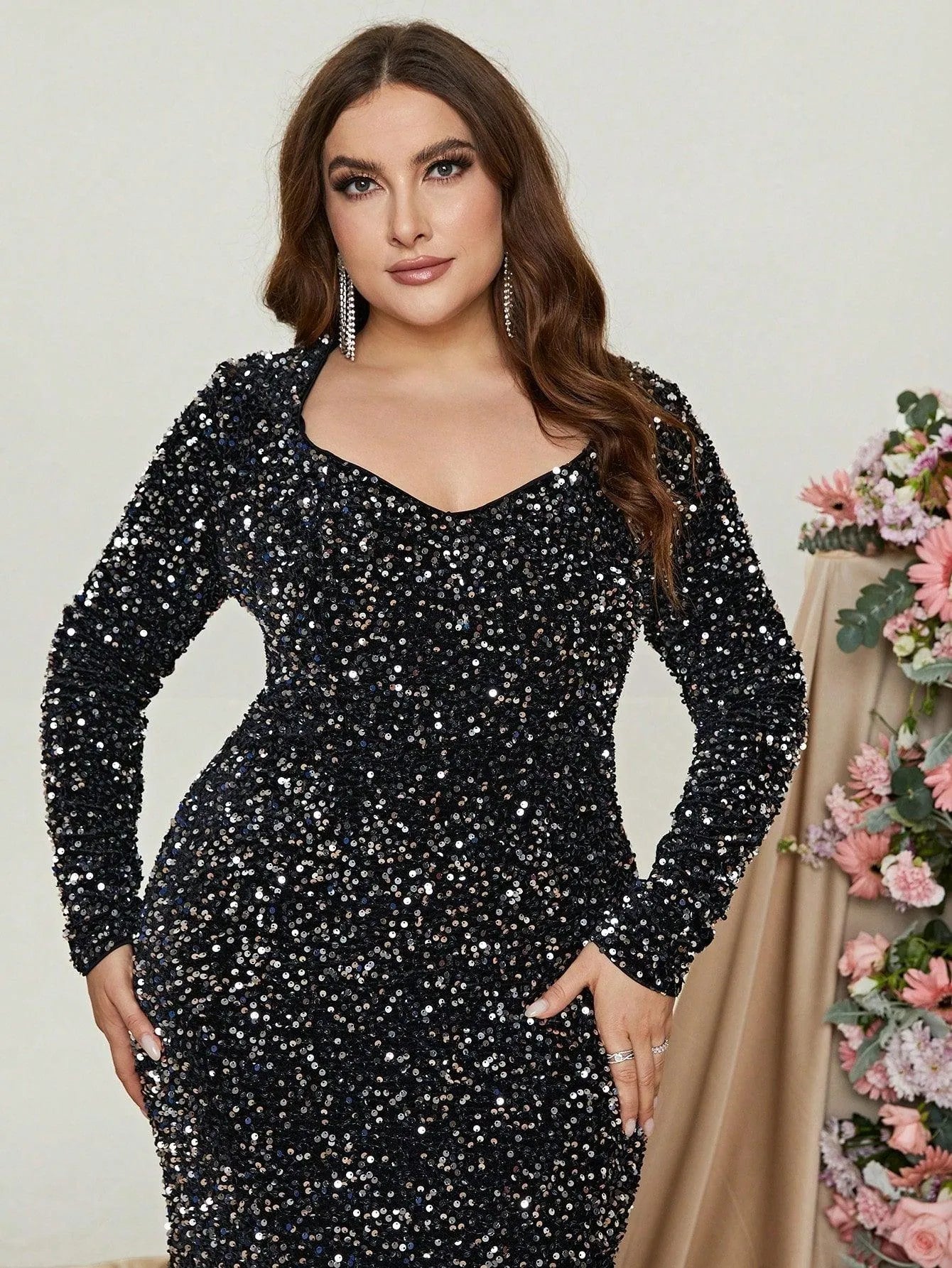 Plus Sweetheart Neck Long Sleeve Sequin Prom Dresses - Elonnashop