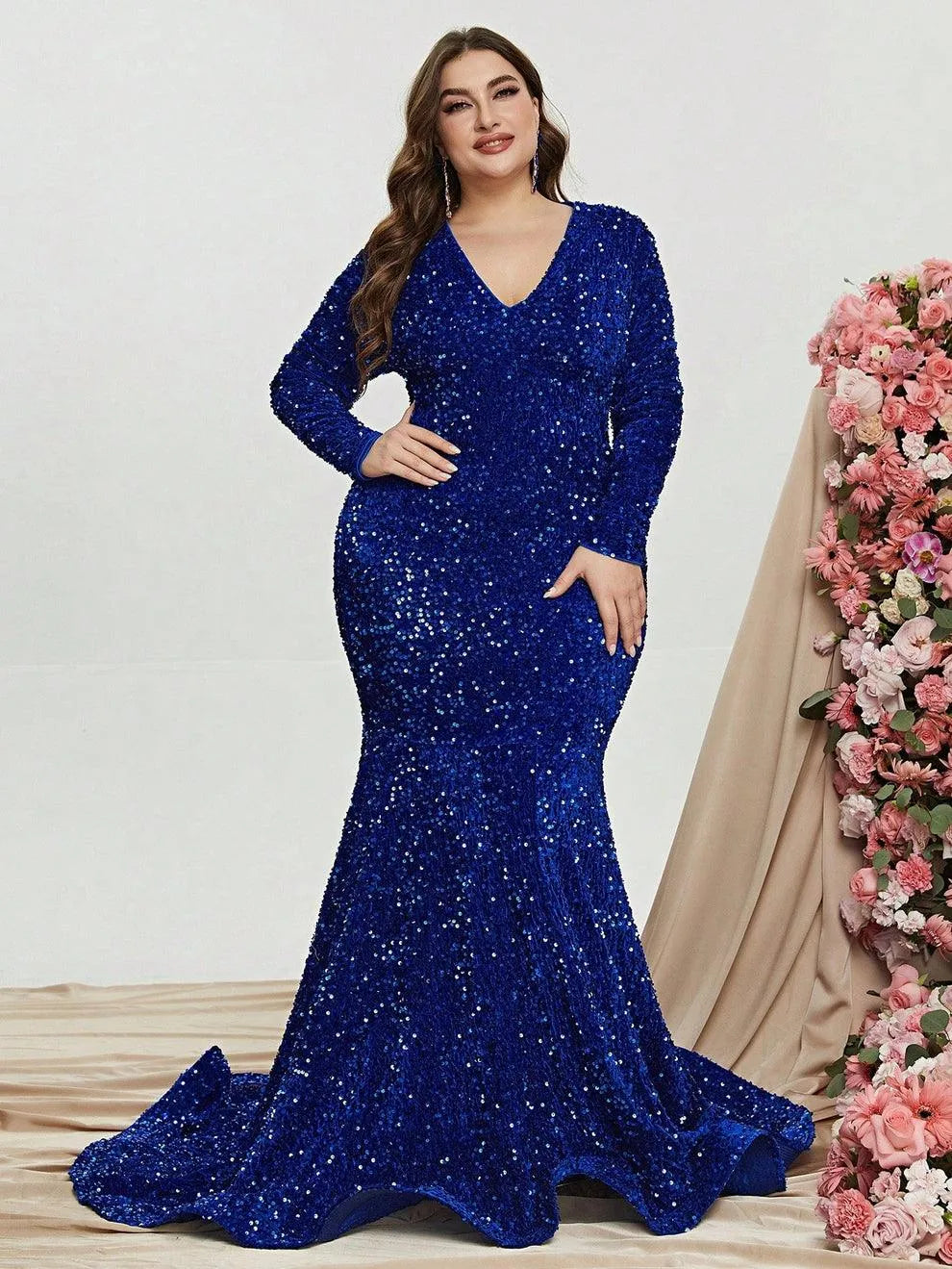 Plus V Neck Long Sleeve Sequin Mermaid Dresses - Elonnashop