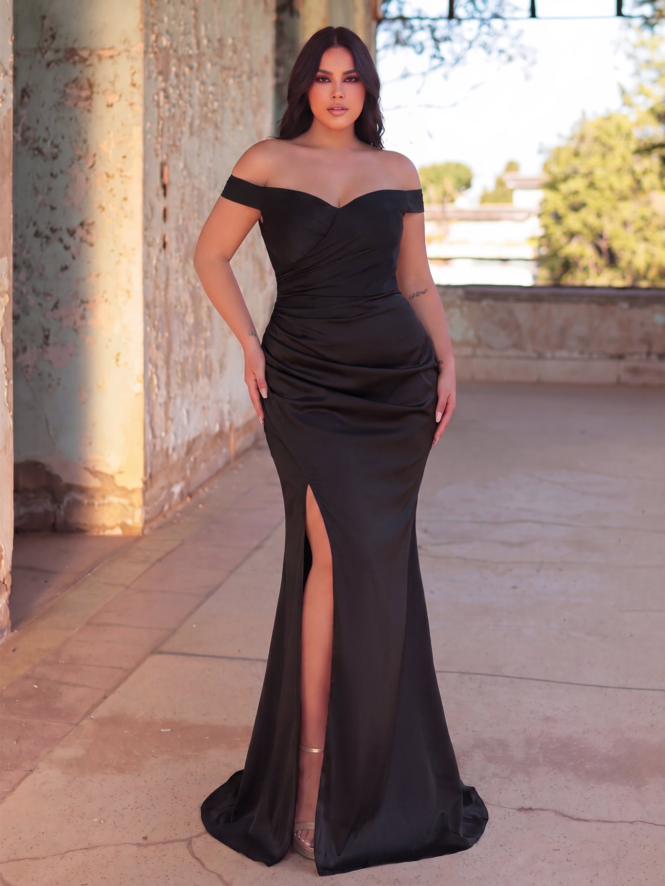 Plus Off Shoulder Ruched Wrap Hem Formal Dress – Curvepretty
