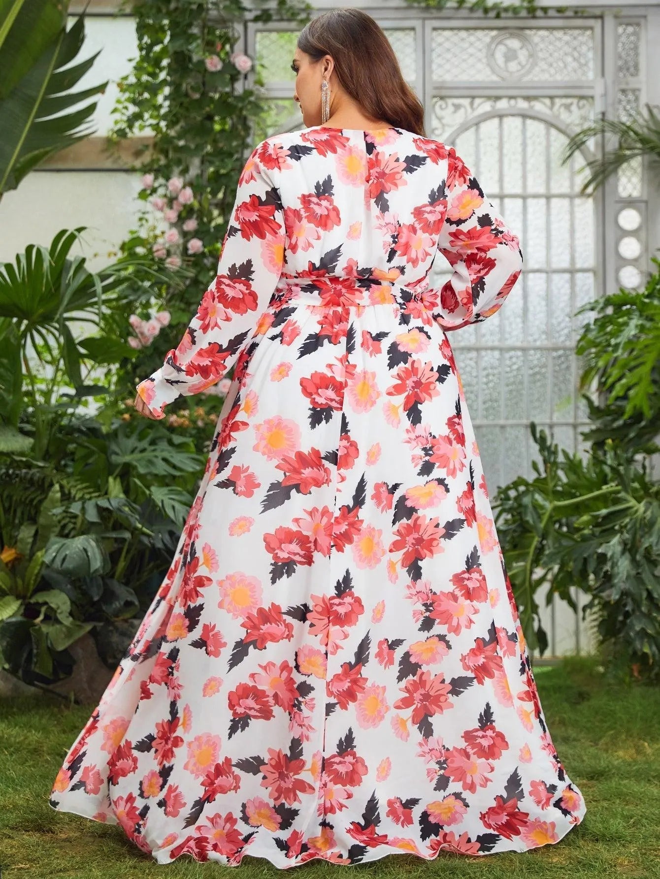 Plus Floral Elegance Long-Sleeve Maxi Dress - Elonnashop