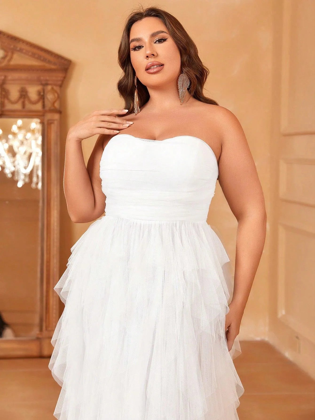 Plus Mesh Overlay Tube Wedding Dress - Elonnashop