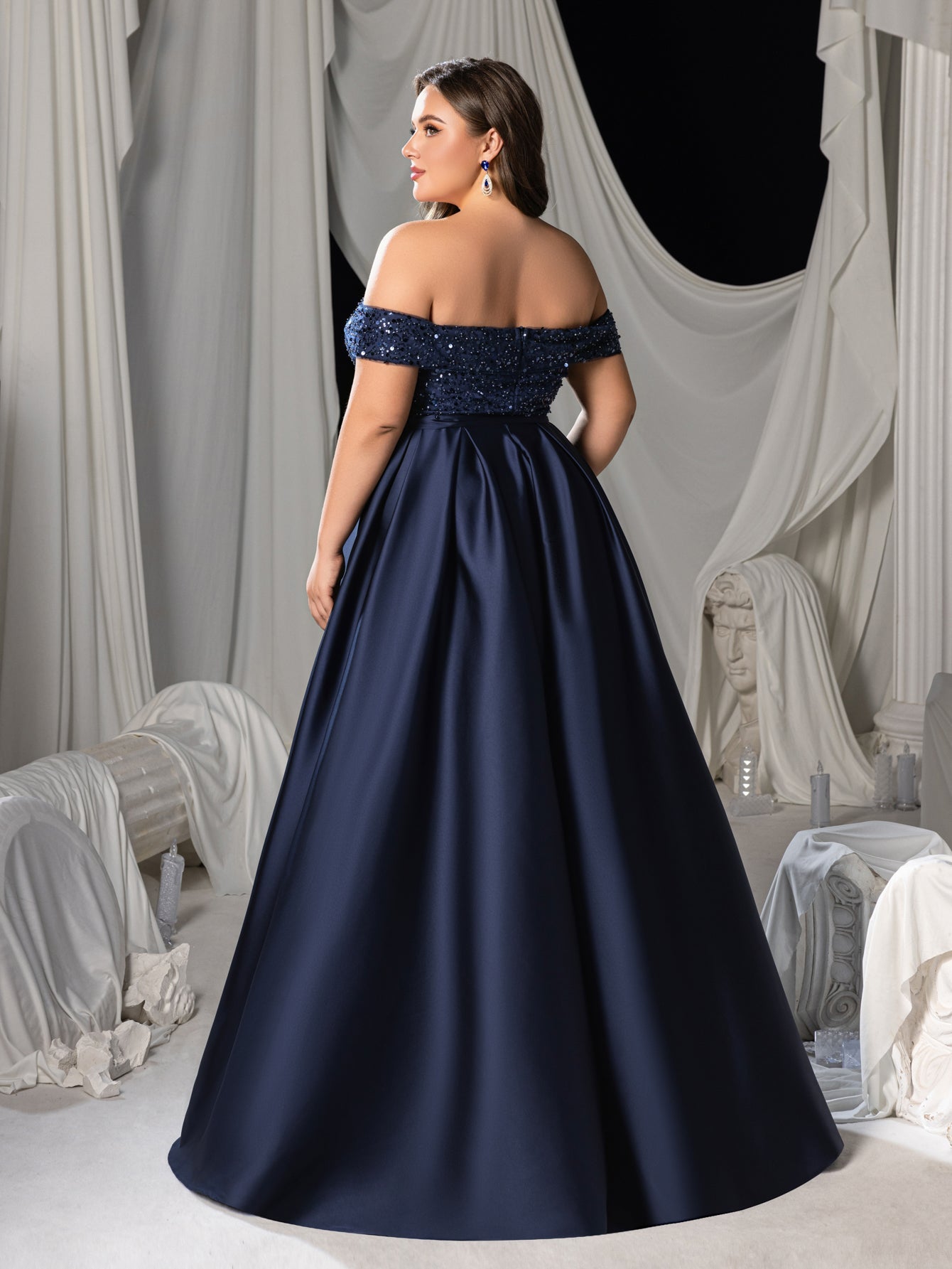 Plus Elegant Off-Shoulder Evening Gown with Sequin Embellishments â€?High Slit Satin Skirt & Back Zipper for Luxury Weddings or Evening Glam