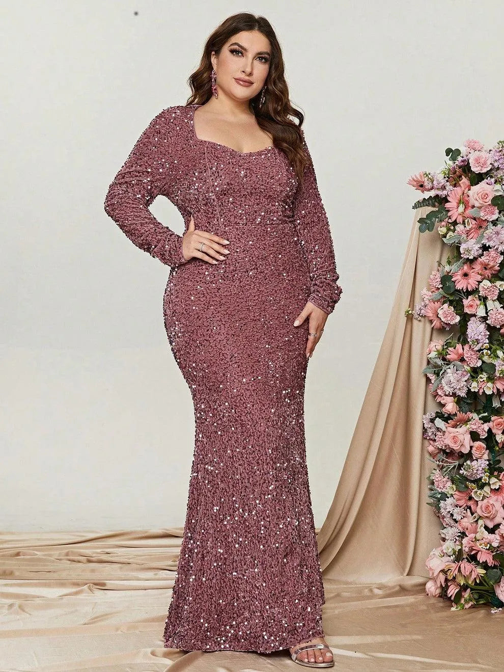 Plus Sweetheart Neck Long Sleeve Sequin Prom Dresses - Elonnashop