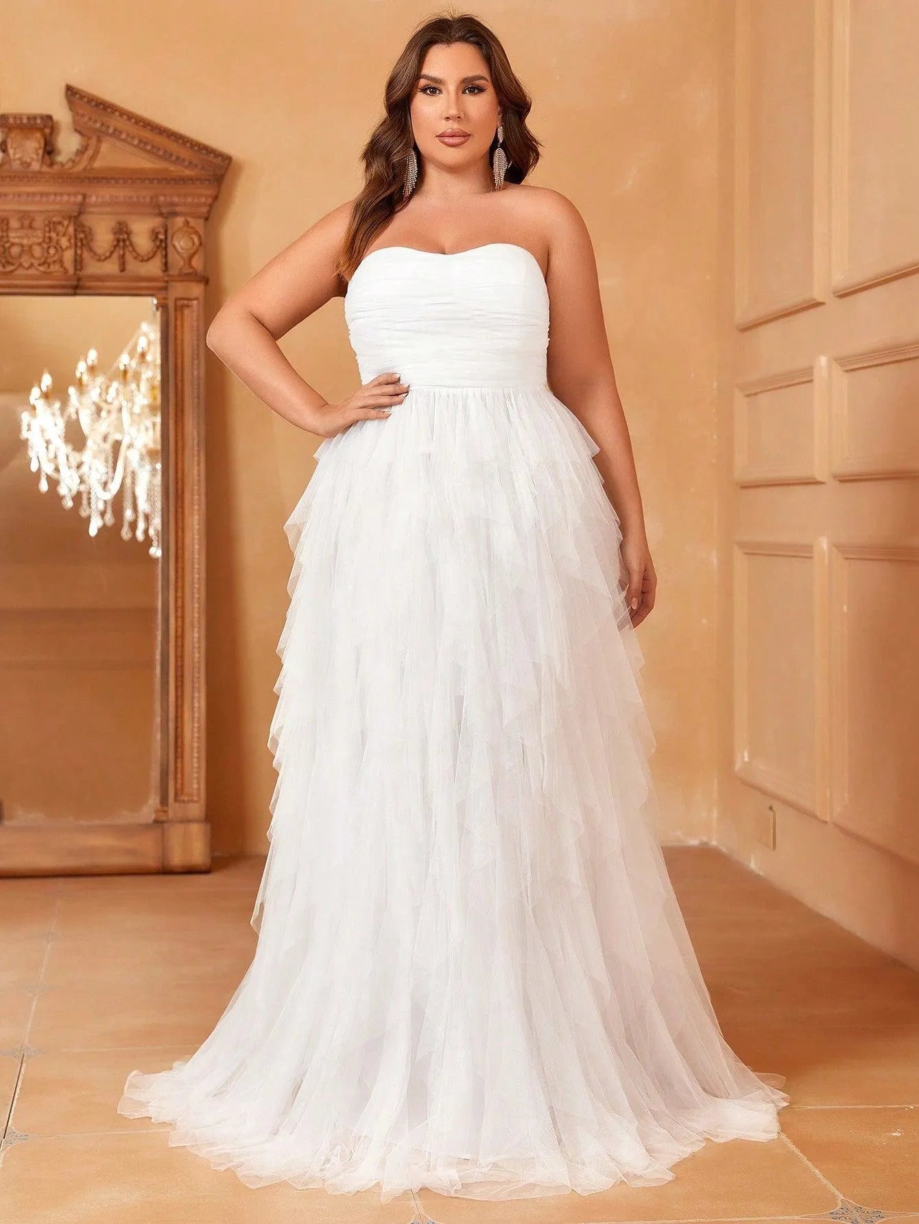 Plus Mesh Overlay Tube Wedding Dress - Elonnashop