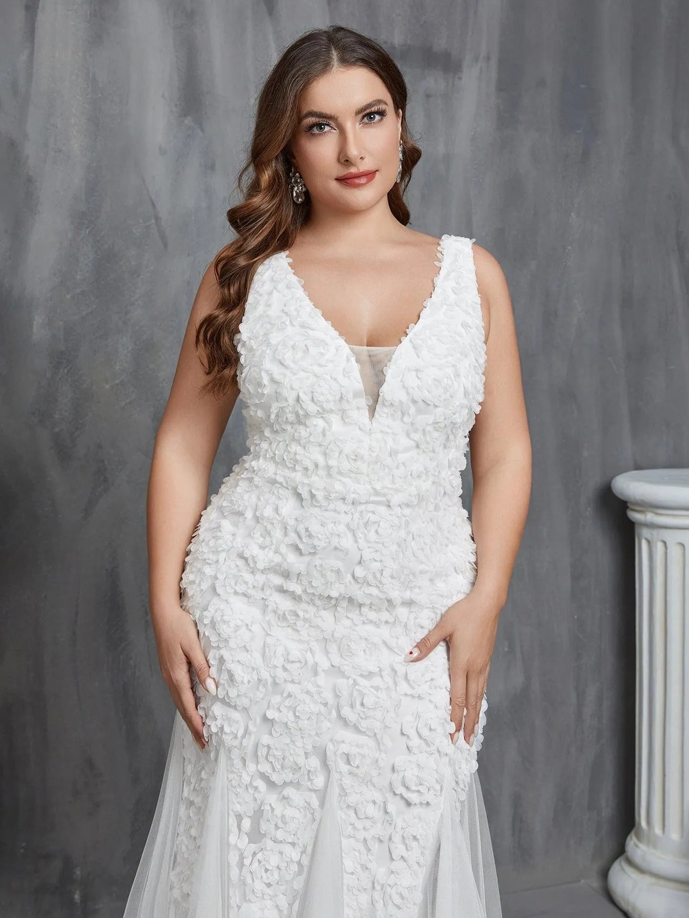 Plus Plunging Neck Mermaid Hem Wedding Dress - Elonnashop