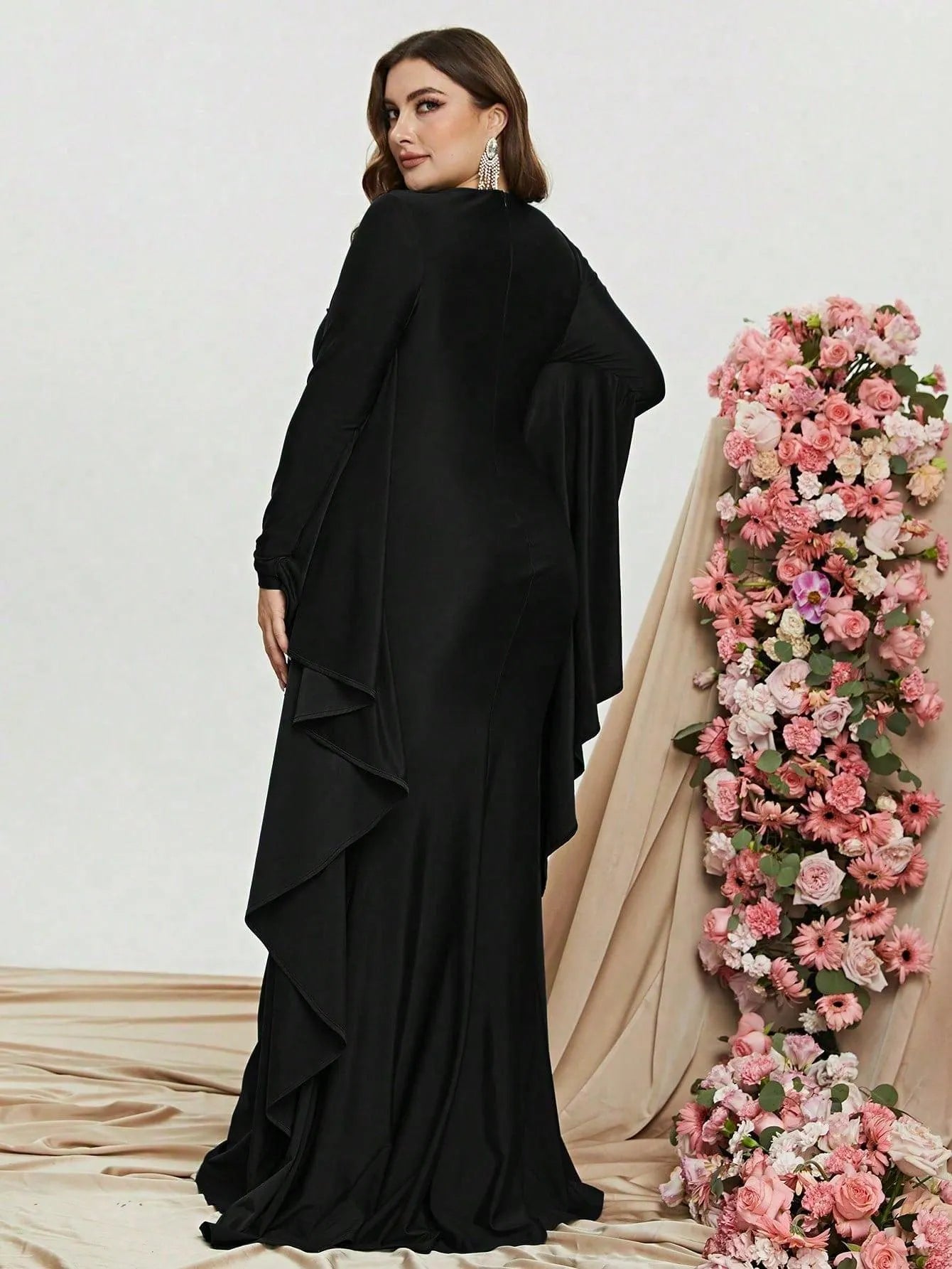 Plus Round Neck Batwing Sleeves Evening Dress Black / 5XL Plus Round Neck Batwing Sleeves Evening Dress Black / 5XL