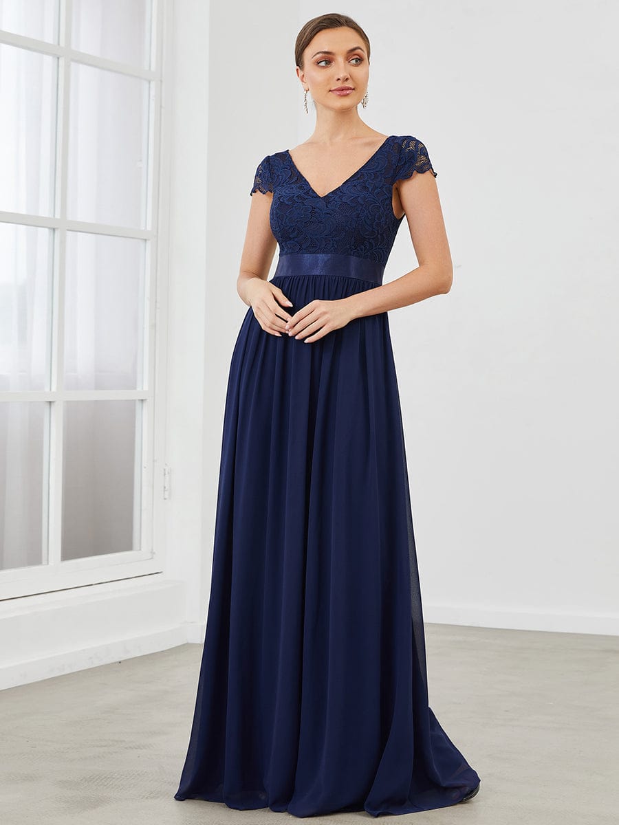 Elegant Lace V-Neck Short Sleeves Chiffon Mother of the Bride Dress